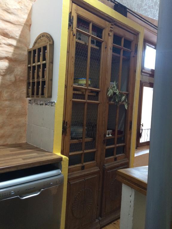 Duplex Avec Terrasse Tropezienne Lejlighed Pézenas Eksteriør billede